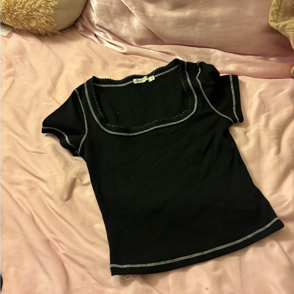 Black Short Sleeve Top with White Stitching